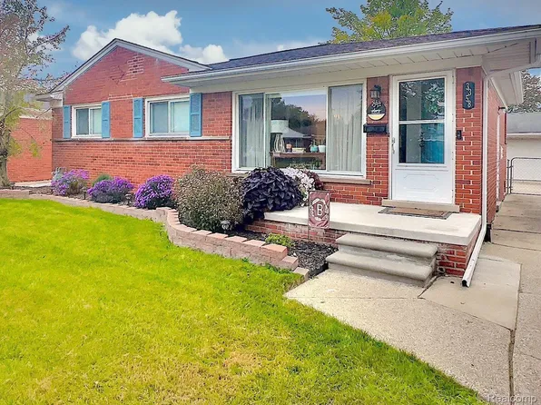 3358 Norwood Dr, Trenton, MI 48183