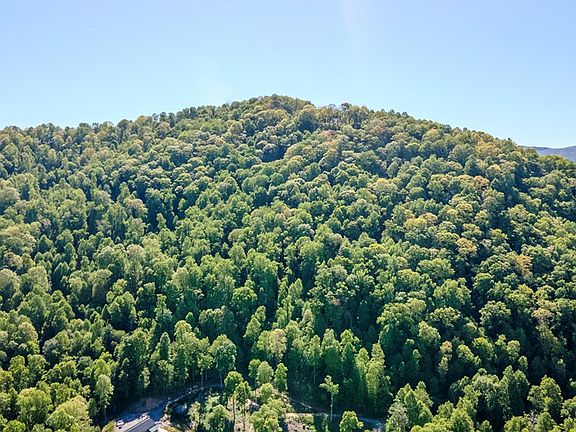 2nd image of 2496 Coman Rd