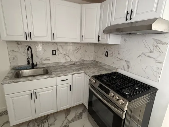 1740 W Allegheny Ave, Philadelphia, PA 19132