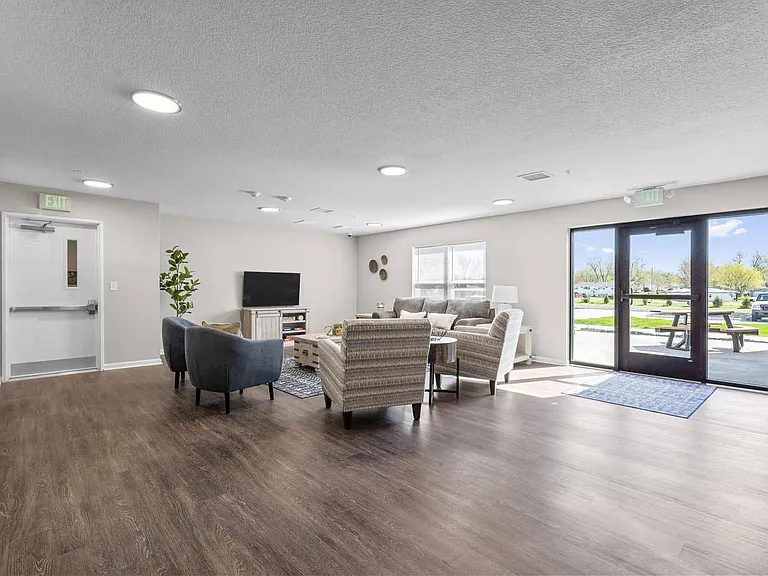 Chandler Pointe Senior Living — Photo 19