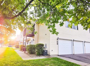 4271 Centerville Rd, Vadnais Heights, MN 55127