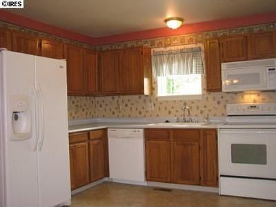3rd image of 759 Ponderosa Dr