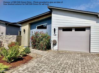 540 SW Green Dr, Waldport, OR