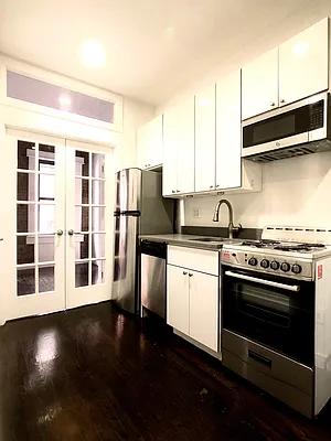 Rented by REAL New York | media 8