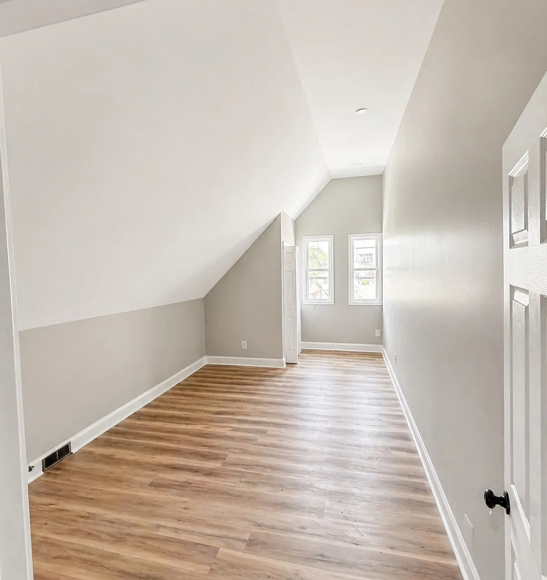 5 bed, 2000 sqft, $3,000 — Photo 3