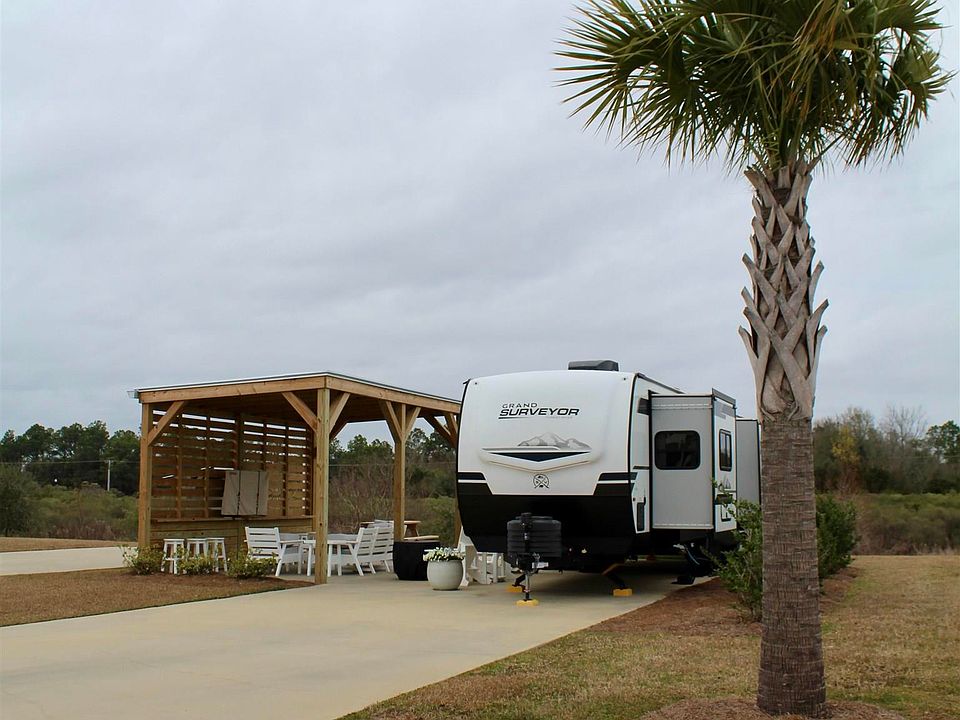 1st image of 733 Vacation Cir #27