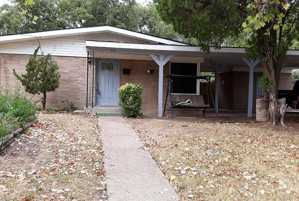1st image of 813 Camelia Ct
