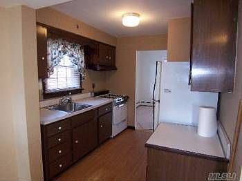 5th image of 250 Prairie Dr