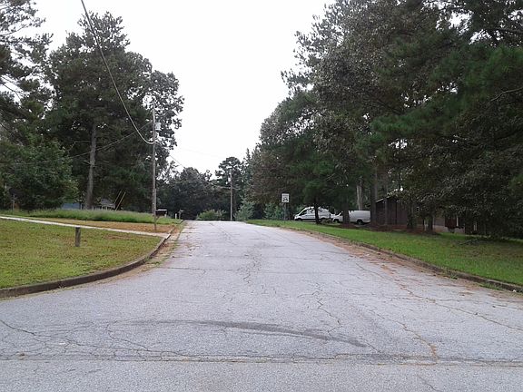 5th image of 6307 Leverett Dr