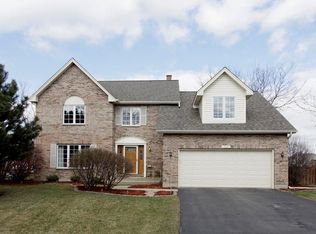 965 Millwood Dr, Bartlett, IL 60103
