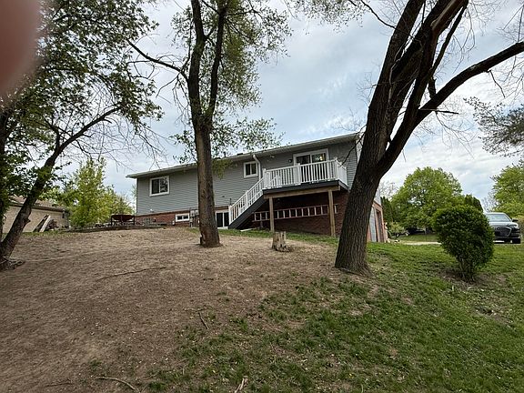 3rd image of 24213 Broadview St