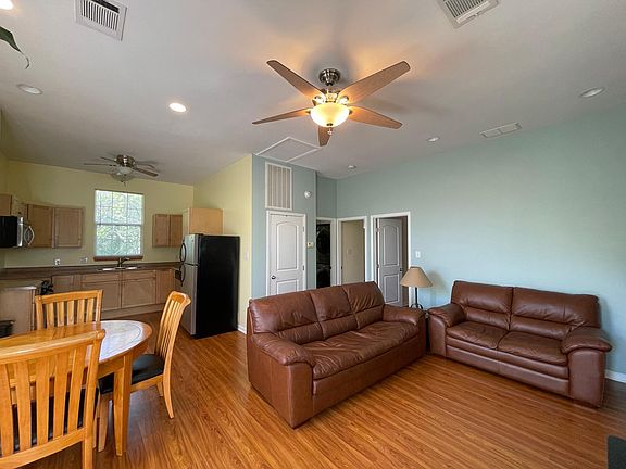 5th image of 703 Josephine St #B