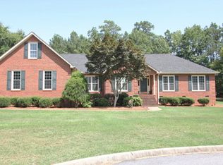 213 Heathwood Dr, Greenwood, SC 29649
