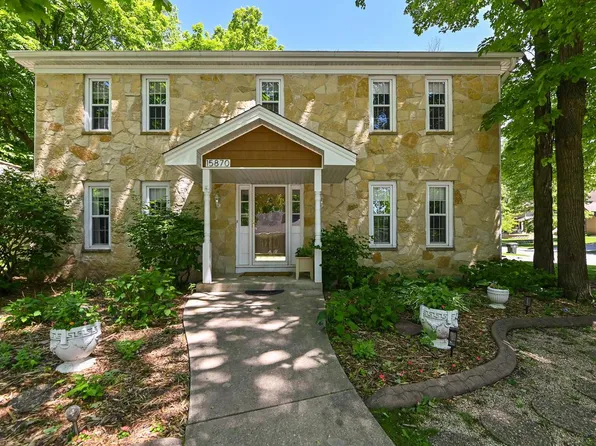 15870 West Armour AVENUE, New Berlin, WI 53151