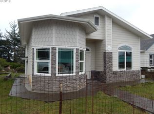 262 S Cammann St, Coos Bay, OR 97420