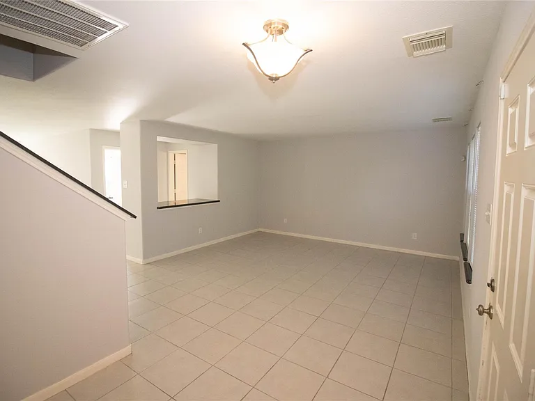 2202 Crossmill Ln — Photo 24