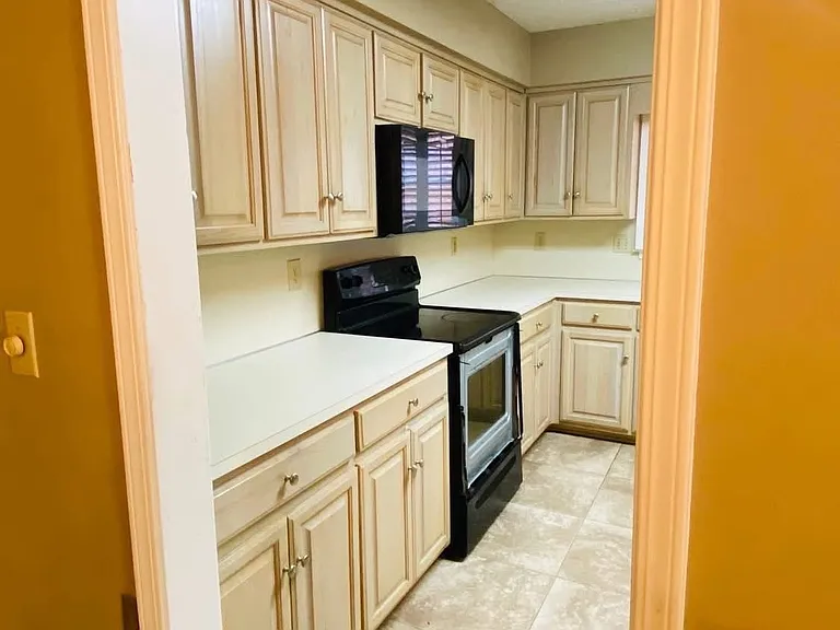 1404 Prairie Ln — Photo 12