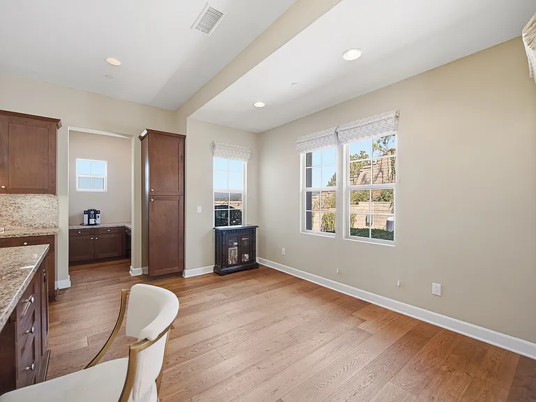 138 Mayflower St — Photo 17