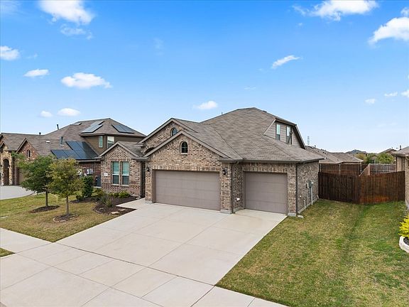 3rd image of 1117 Scotney Ln