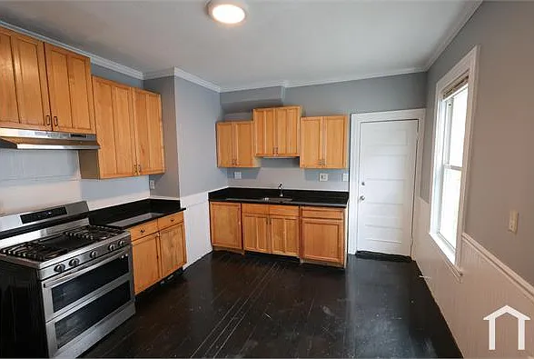 14 Hartwell St #3 — Photo 3