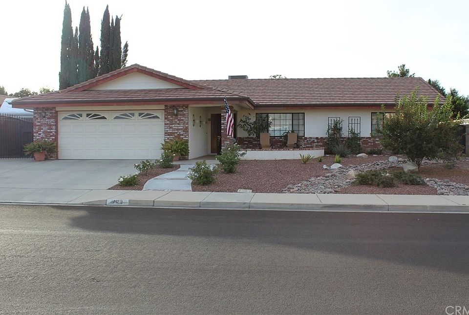 1st image of 743 Genesee Dr