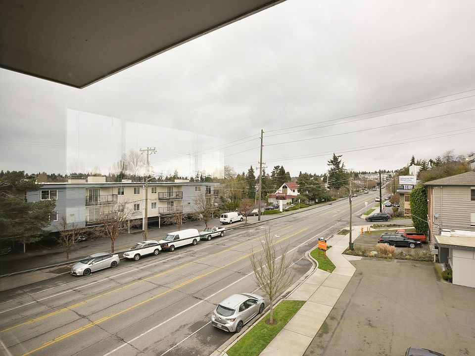2nd image of 9244 Greenwood Ave N APT 3
