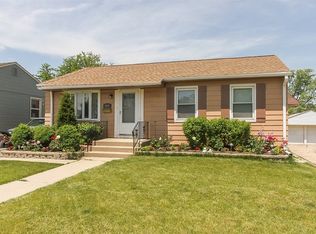 1914 Fargo Ave, Des Plaines, IL 60018