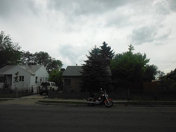 5th image of 272 E Beryl Ave