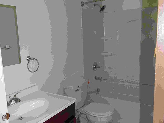 5th image of 416 Culbertson Ave APT 9