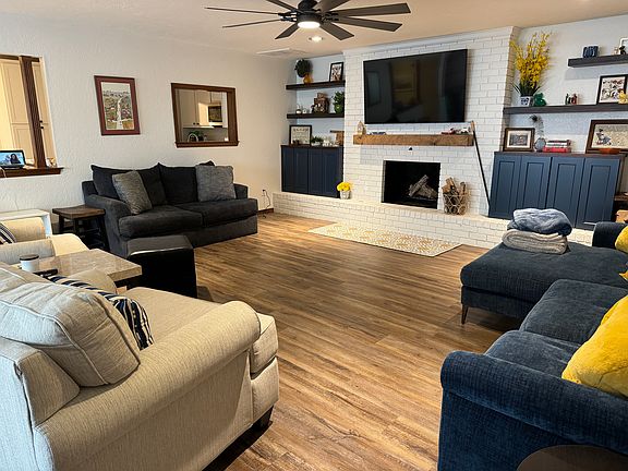 3rd image of 3932 Tamarisk Dr