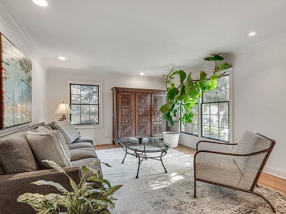 5th image of 1846 Angelique Dr