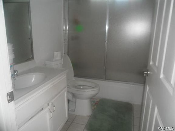 3rd image of 1051 W 97th St