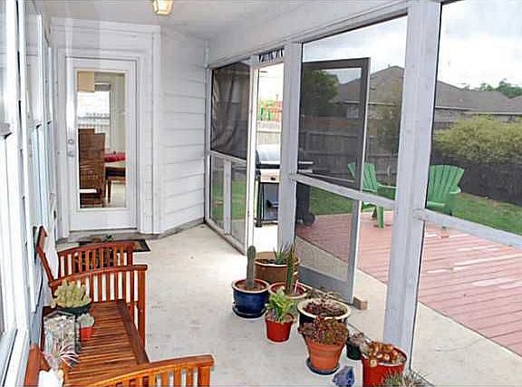 5th image of 2111 Wheaton Trl