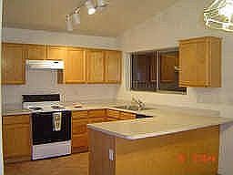 Eat-in kitchen