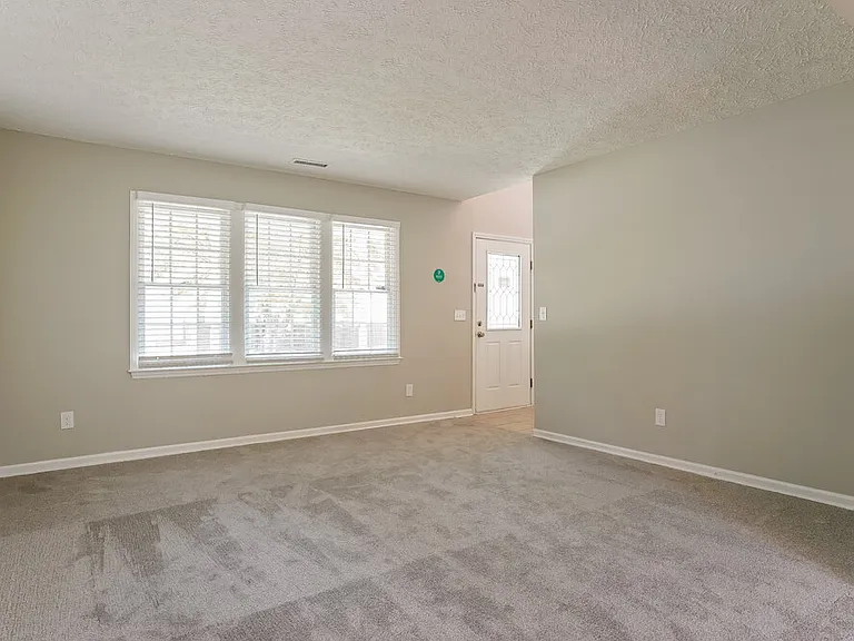 116 Elmridge Dr — Photo 7