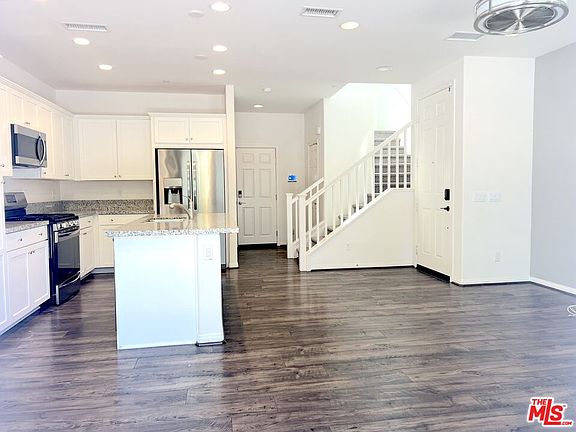4th image of 22818 W Olive Way
