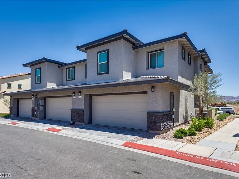 1114 Scarlet Sparrow St — Photo 3