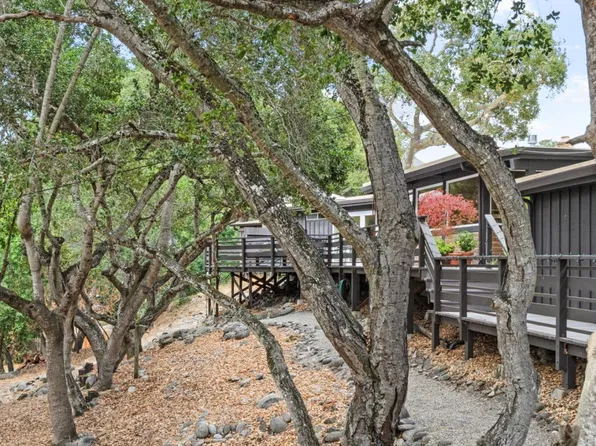 76 Upper Cir, Carmel Valley, CA 93924