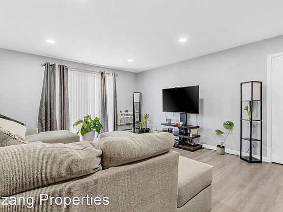 5th image of 1207 S Howard St Unit 4