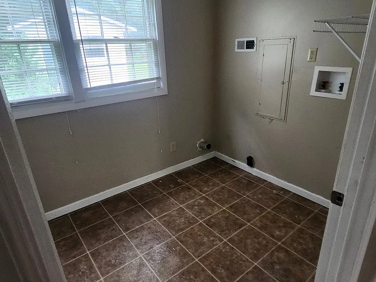 6164 Timberland Dr — Photo 8