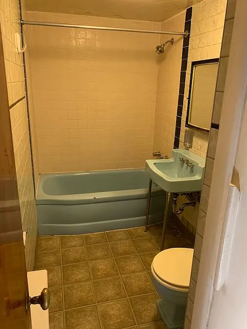 Studio, 400 sqft, $1,150 — Photo 3