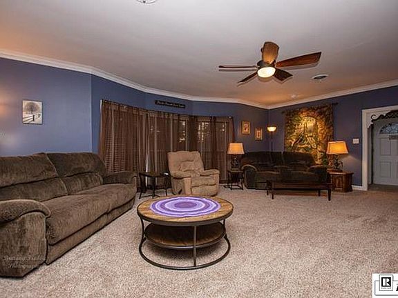 2nd image of 2909 Park Dr