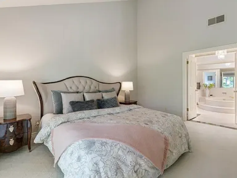 Master suite