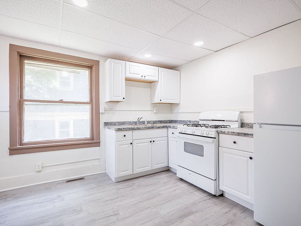 1st image of 3 Sumner Park Unit 6