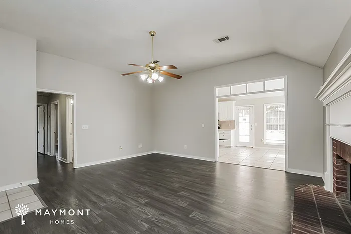118 Chestnut Dr — Photo 4
