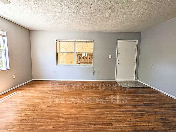 5th image of 4725 39th Ave N APT 109