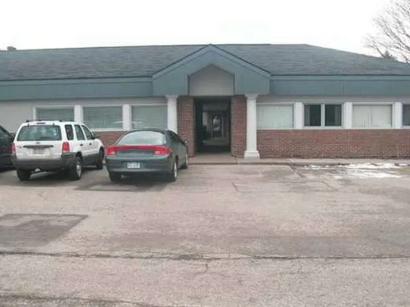 299 W Lake St, Harbor Springs, MI 49740