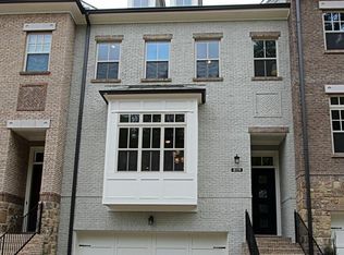 819 Canterbury Overlook NE, Atlanta, GA 30324