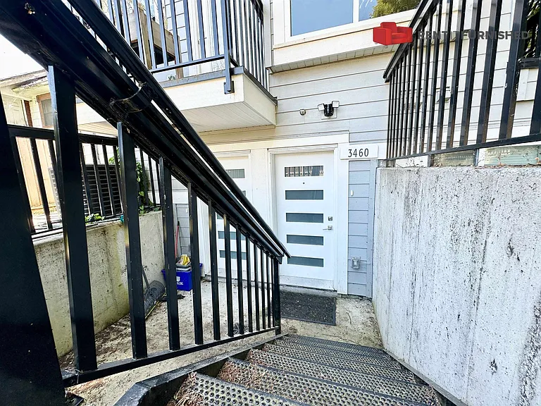 3460 Prince Edward St — Photo 12