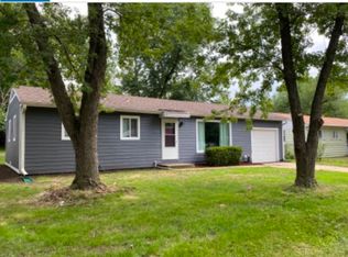 5701 SW Avalon Ln, Topeka, KS 66604